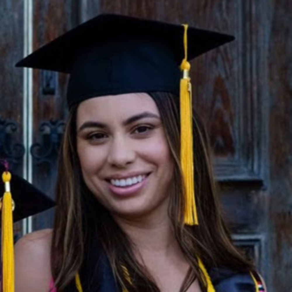 Meet your Posher, Lorena